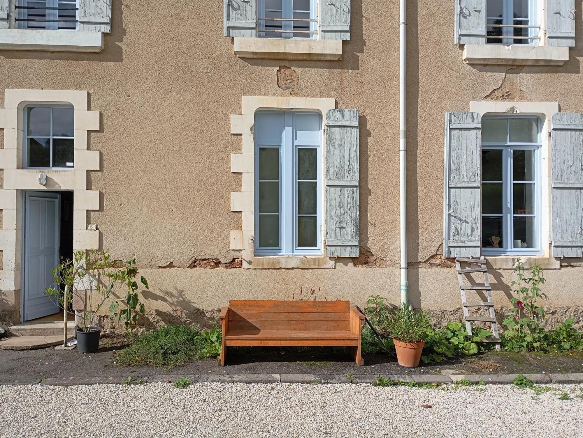 L' Ancienne Ecole Du Morvan Larochemillay エクステリア 写真