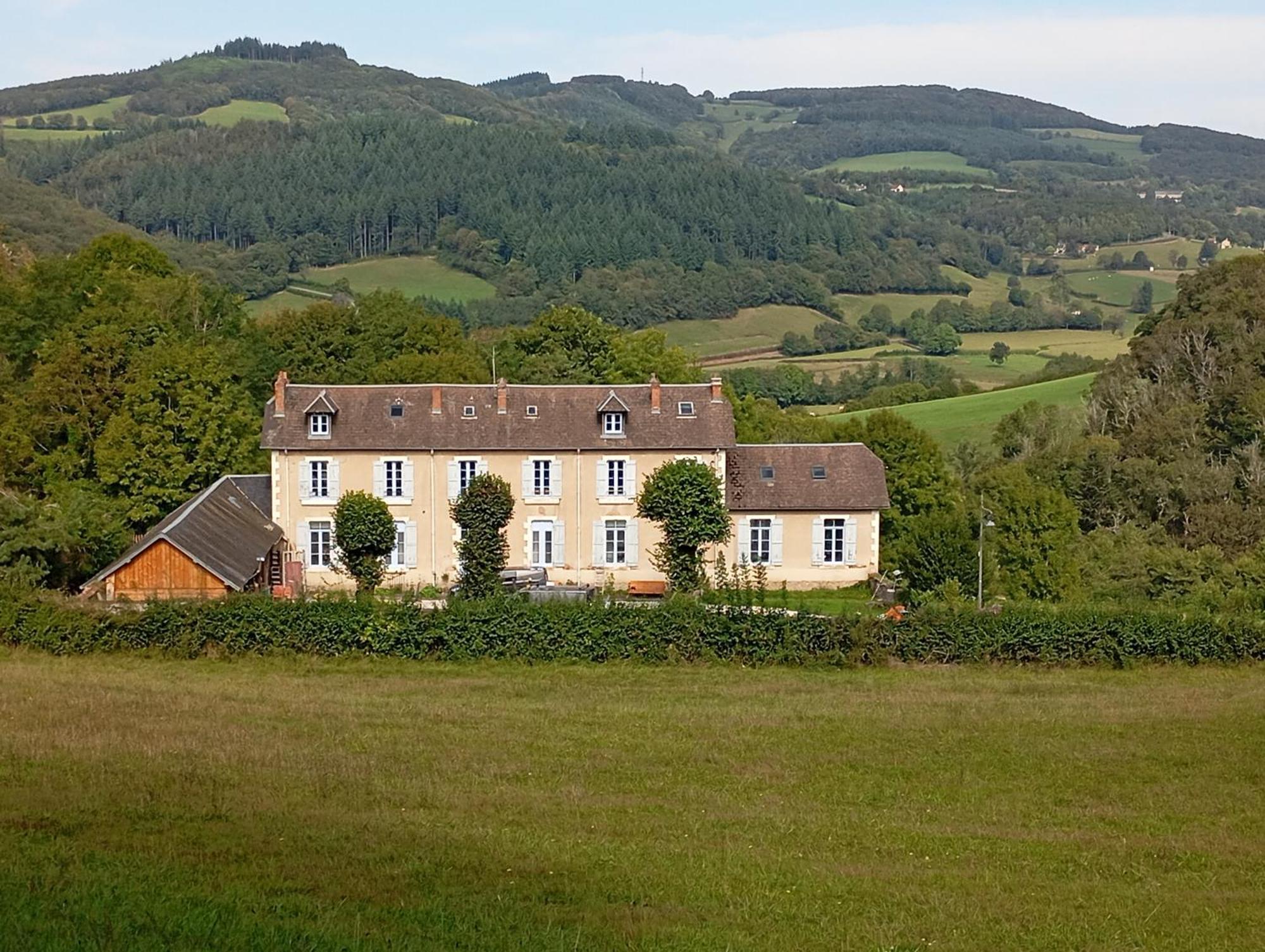 L' Ancienne Ecole Du Morvan Larochemillay エクステリア 写真